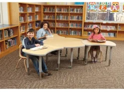 Berries Collaborative Hub Table