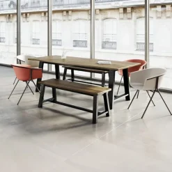Tee Series 4-Leg Chair