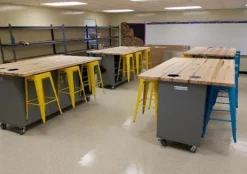 The Ed Original Table w/ 6 Stools
