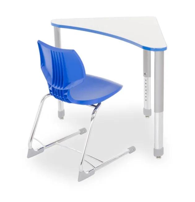 Wing Desk with Swoop